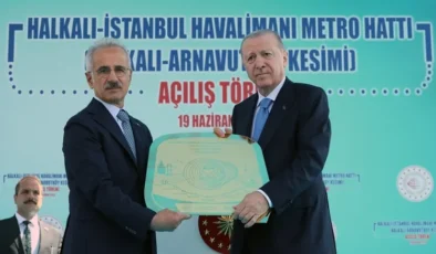 Halkalı-Arnavutköy metro hattı açıldı… Türkiye ulaşımda hızlanıyor