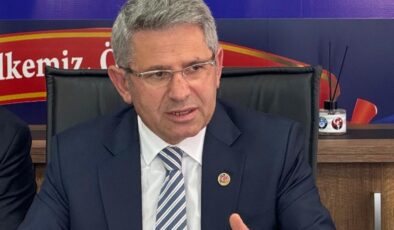 Kur’an öğrenmek için camilere koşan…