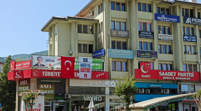 Bursa’da Saadet Partisi’nden NATO Protestosu