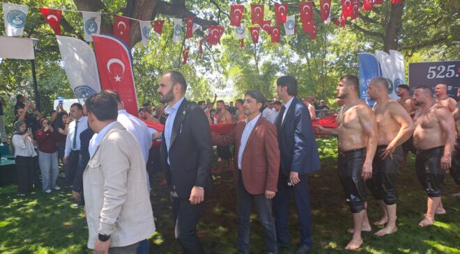 Zafer Partisi Bursa Teşkilatı, 525. Geleneksel Kozluören Yağlı Güreşleri’nde Yoğun İlgi Gördü