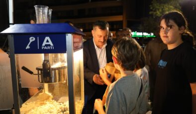 Anahtar Parti Nilüfer Teşkilatı 23 Nisan Parkı’nda Vatandaşlarla Buluştu