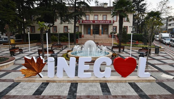 İnegöl Belediye Çarşısında Neler Oluyor!