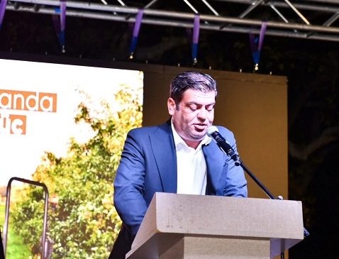 “90 muhtar gerçekten üye oldu mu? Üyelik kayıtlarını kamuoyuna açıklayın.”