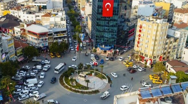 Karacabey’den beş siyasi partiden ortak çağrı: “İnsanımızın çığlığını duyun”