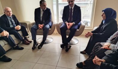 Saadet Partisi Bursa’da Yeni Dönem: Divan’da Köklü Değişim
