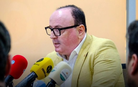 Erten Kayan’dan Gemlikspor’da yeni dönem mesajı: “Her yöneticimiz görevinde tam yetkilidir”