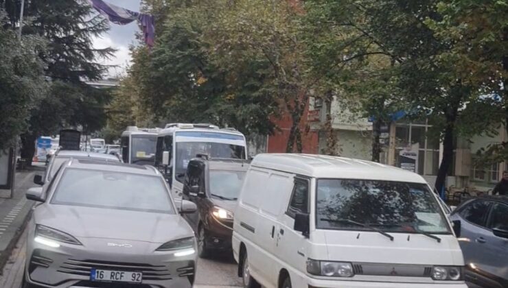 Ali Tekin İlkokulu Önünde Her Sabah Aynı Trafik Sorunu