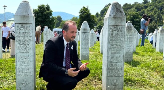 Refik Özen’den Yunan adaları çıkışı: “Türkiye’den giden turistin parasını neden Yunanistan kazanıyor?”
