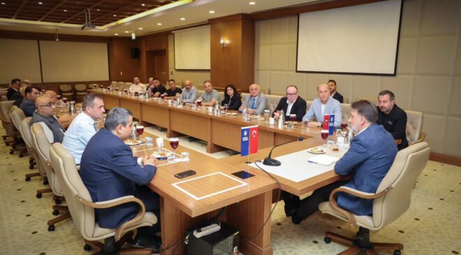 Bursa’daki Artvin Camiasından Büyükşehir Belediyesi’ne Anlamlı Ziyaret