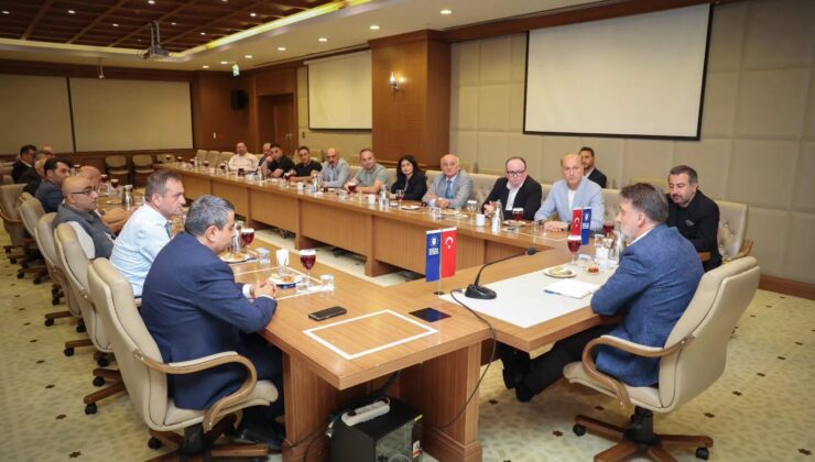 Bursa’daki Artvin Camiasından Büyükşehir Belediyesi’ne Anlamlı Ziyaret