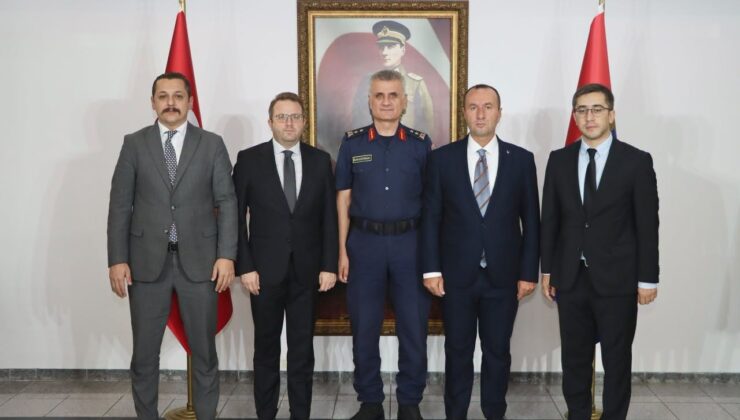MHP Bursa İl Başkanı Özcanbaz’dan İl Jandarma Komutanı Bakçepınar’a Ziyaret