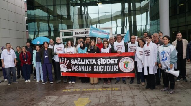 Mudanya Devlet Hastanesi önünde sağlıkta şiddet protestosu
