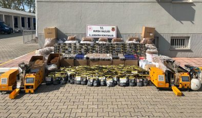 Bursa’da Kaçakçılık Operasyonu: 3,2 Milyon TL’lik Kaçak Tütün Ele Geçirildi