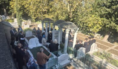 Zeki Müren 30. ölüm yıldönümünde Bursa’da anıldı