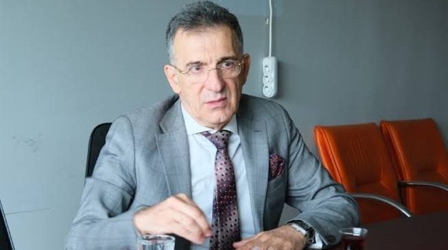 “Üniter devlet yapımız, laik Cumhuriyetimiz, millî egemenliğimiz ve tam bağımsızlığımız pazarlık konusu yapılamaz”