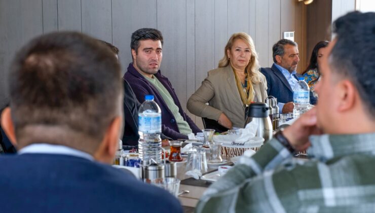 Sibel Özbudak, Gemlik ve Orhangazi’de Avukatlarla Bir Araya Geldi