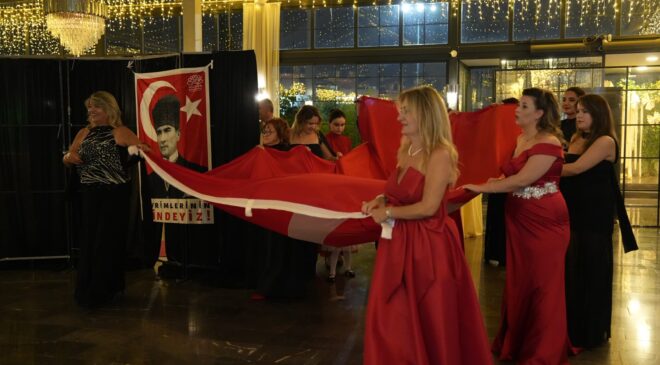Türk Kadınlar Birliği Bursa Şubesi’nden Cumhuriyet’in 103. Yılına Anlamlı Kutlama