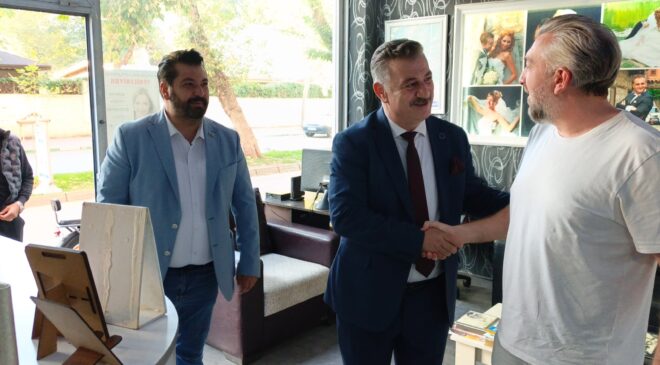 Anahtar Parti Osmangazi’den Esnaf Ziyareti: Sorunlar Yerinde Dinlendi
