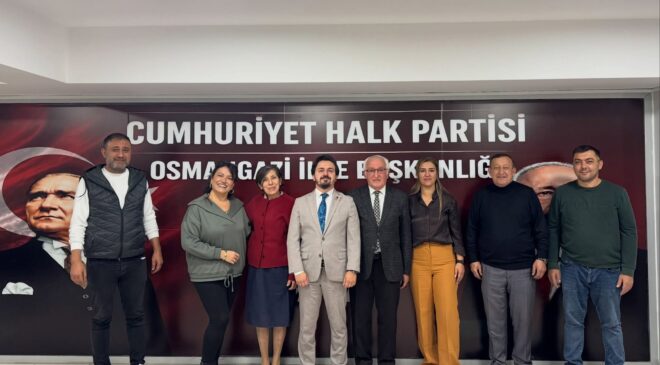 Cumhuriyet Kadınları Derneği ve Türkiye Sanatçılar Birliği’nden CHP Osmangazi’ye ziyaret