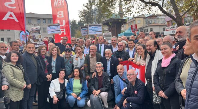 Bursa’da gazetecilerden basın özgürlüğü eylemi: “Artık yeter, nefes alamıyoruz”