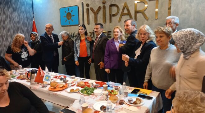 İYİ Parti Osmangazi’de kadın politikaları buluşması