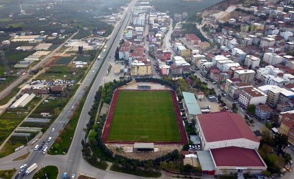 İYİ Parti Orhangazi İlçe Başkanı Bülent Bakış’tan stadyum tepkisi: “Sorunlar maçlar başlamadan çözülsün”
