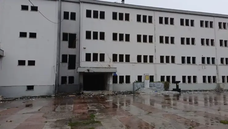 Dinç’ten Gemlik için yeni okul çağrısı: “Bu arazi eğitime kazandırılmalı”